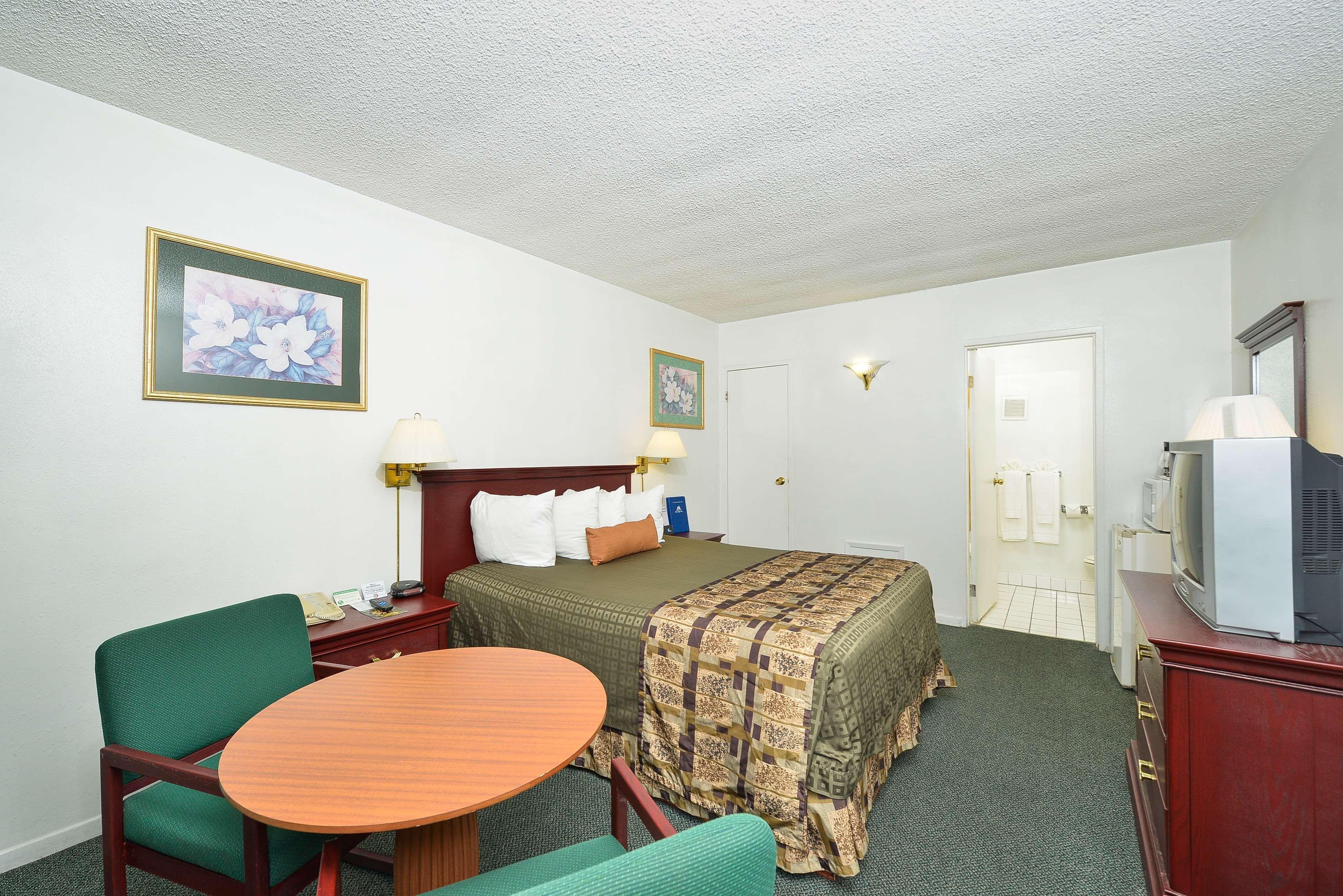 Americas Best Value Inn - Chico Exteriör bild