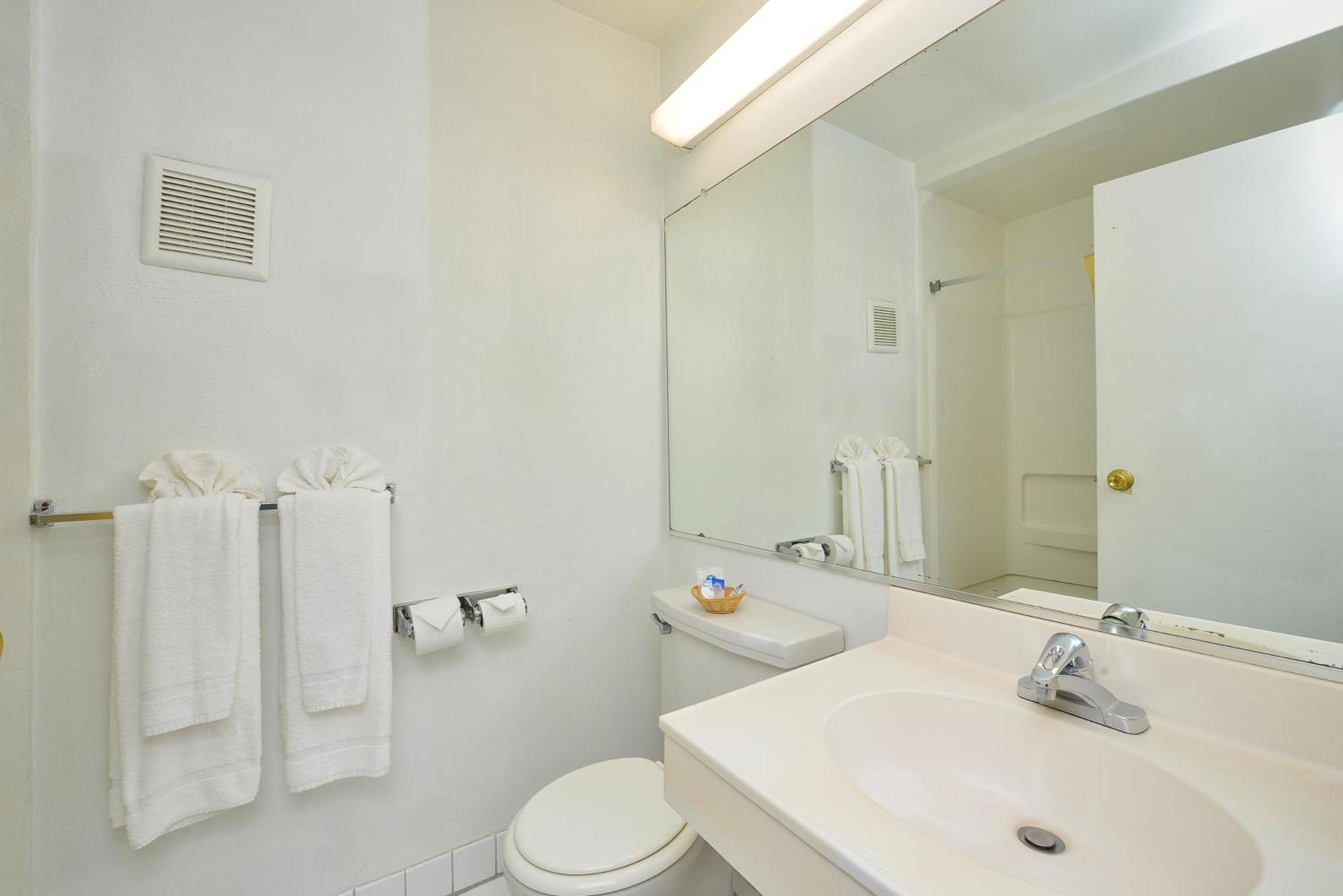 Americas Best Value Inn - Chico Exteriör bild