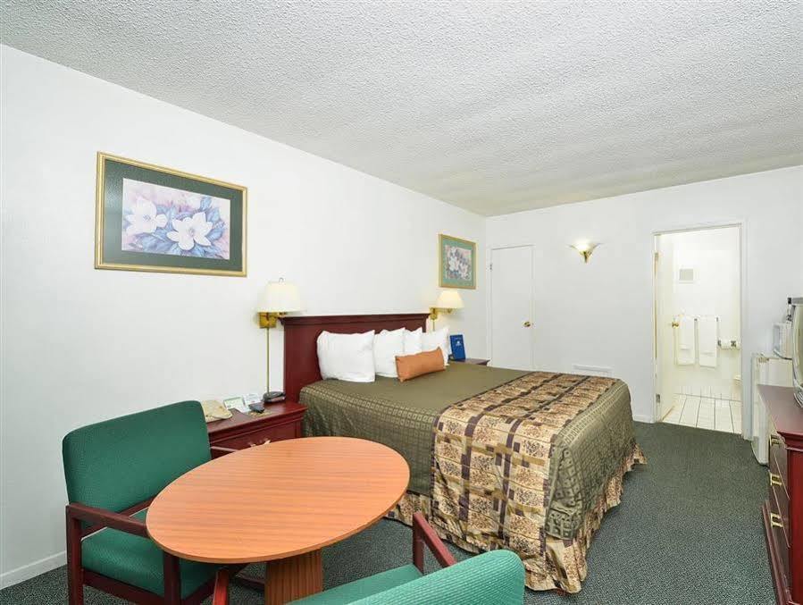 Americas Best Value Inn - Chico Exteriör bild